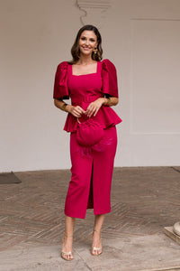 Vestido volante en cintura cereza
