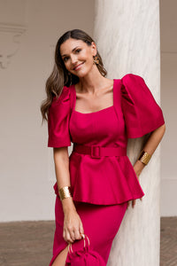 Vestido volante en cintura cereza
