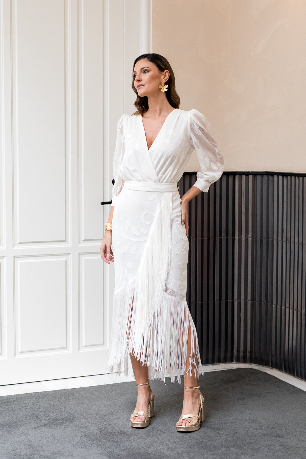 Vestido blanco brocado con flecos - EXCLUSIVO ONLINE