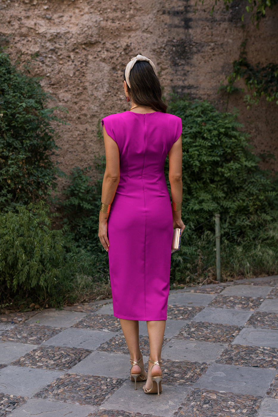Vestido midi drapeado malva hombreras