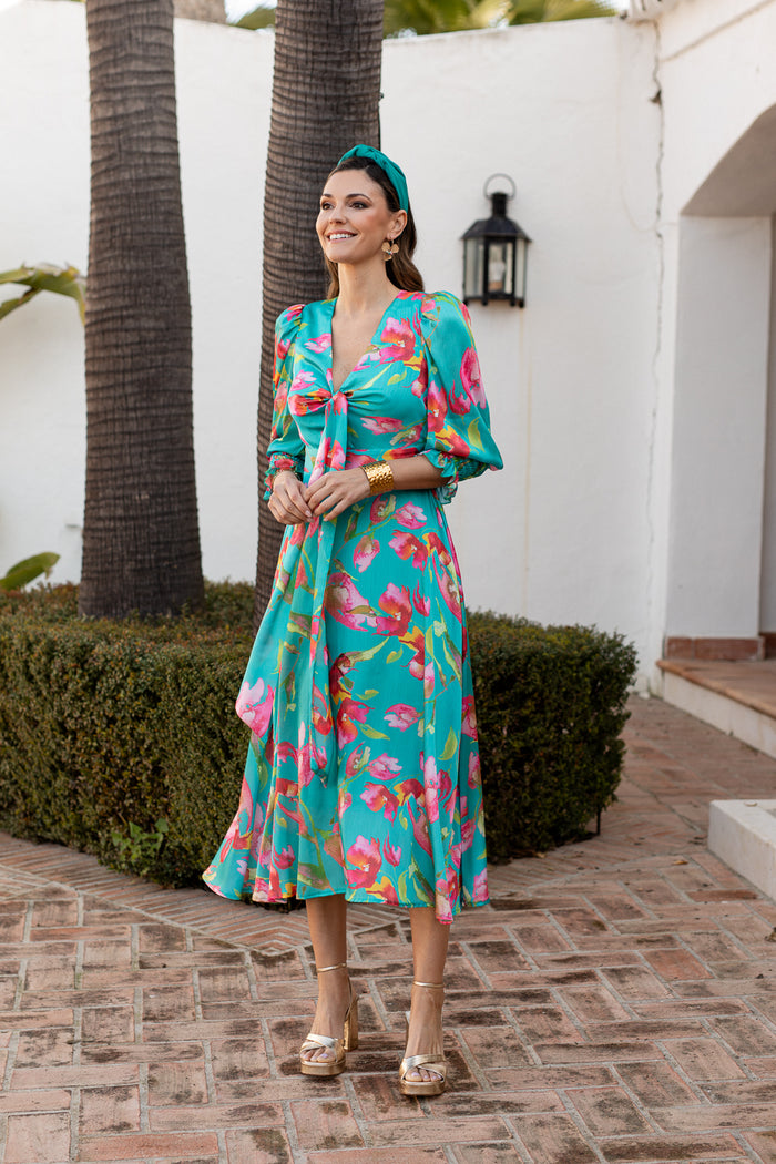 Vestido midi lazada delantera