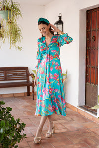 Vestido midi lazada delantera