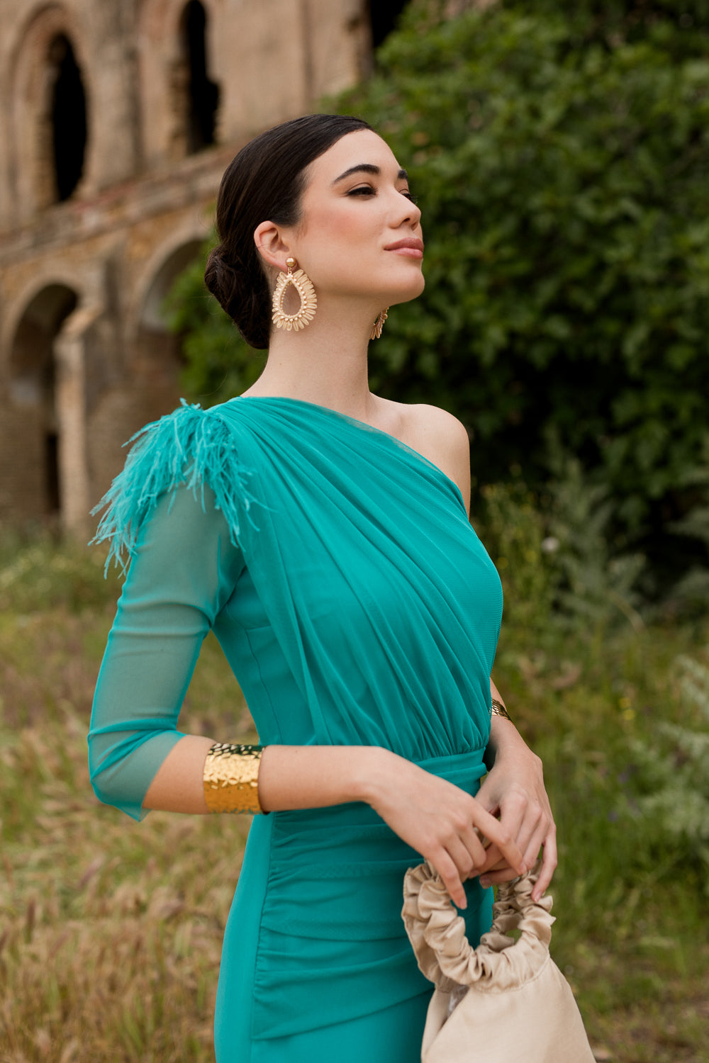 Vestido midi drapeado asimétrico aguamarina