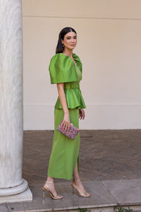 Vestido volante en cintura