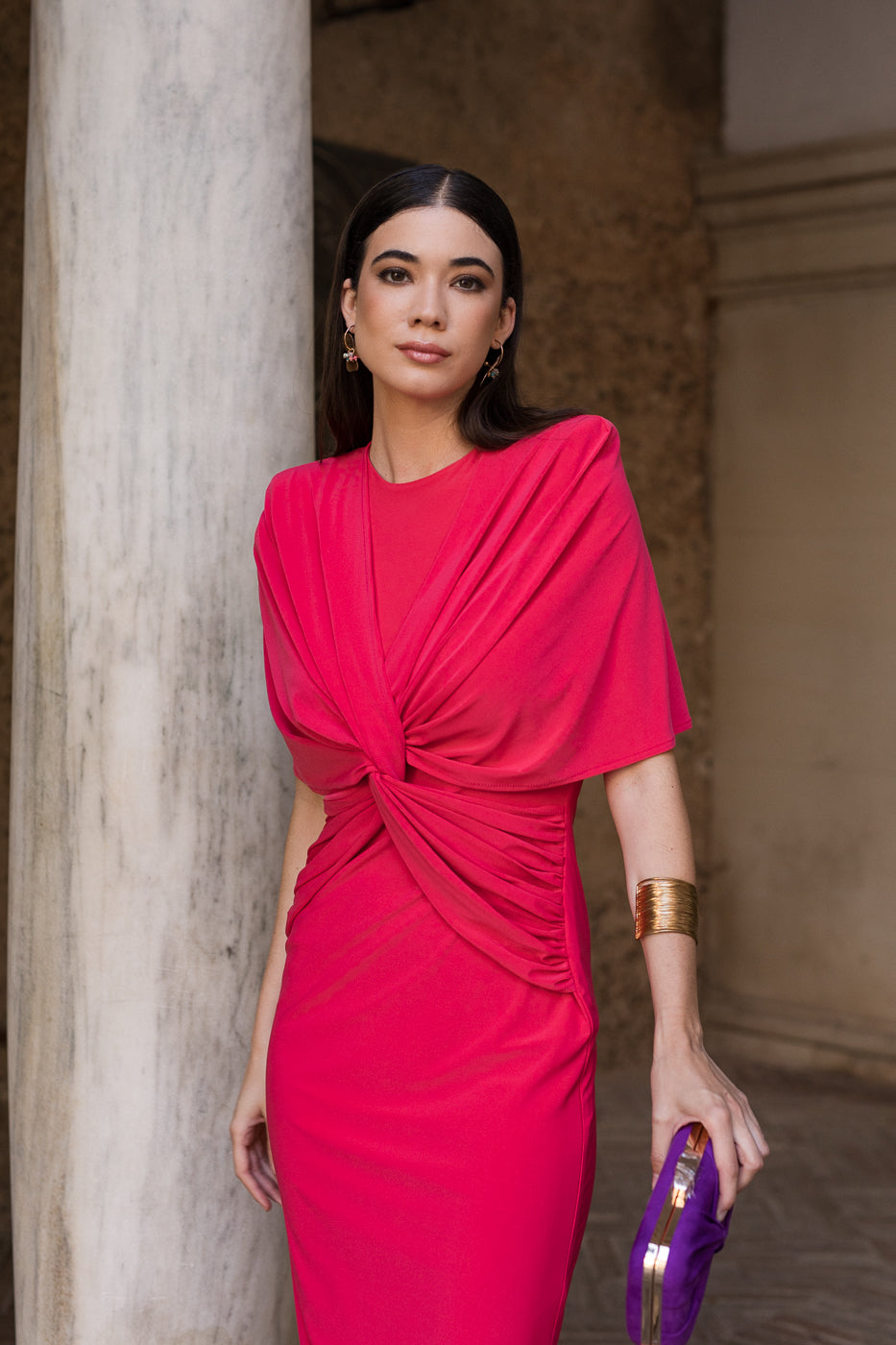 Vestido midi nudo coral