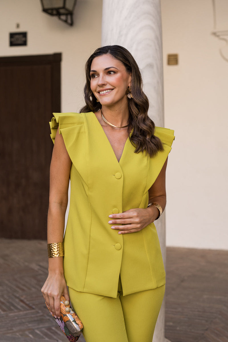 Consejos para elegir el traje de mujer perfecto para tu próximo evento