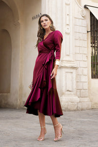 Vestido midi lazada lateral borgoña
