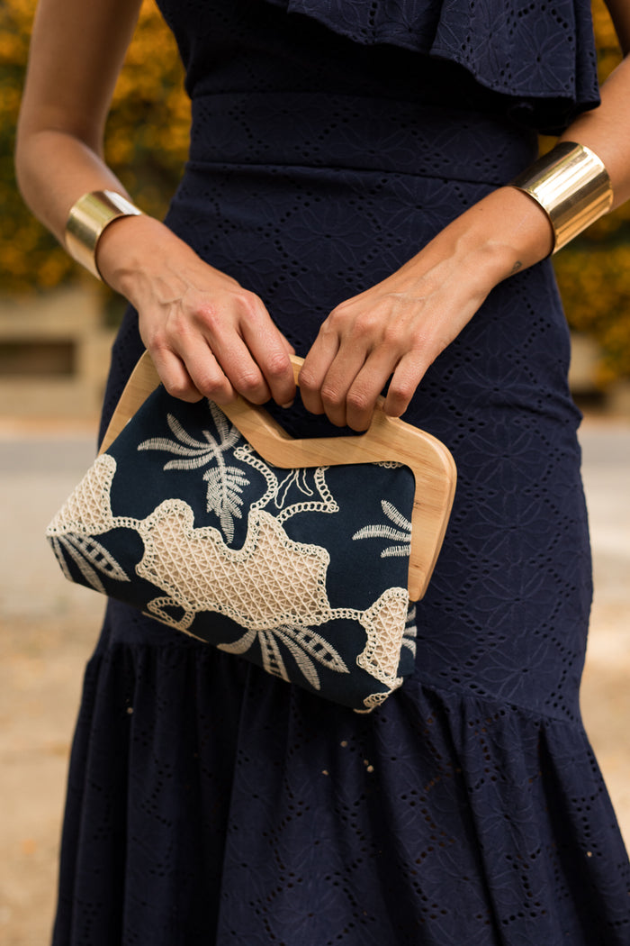 Bolso invitada madera y tejido bordado