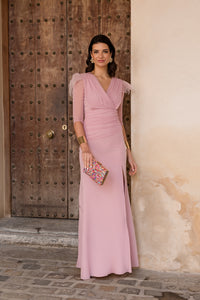 Vestido largo drapeado con escote cruzado rosa nude