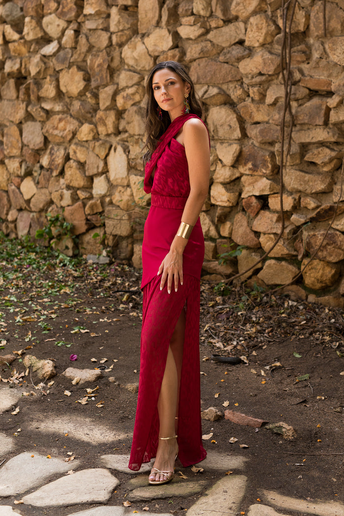 Vestido  largo halter doble falda cereza