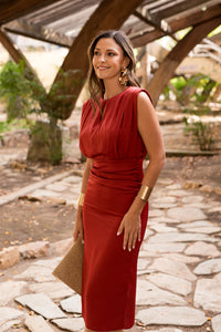 Vestido midi hombreras teja