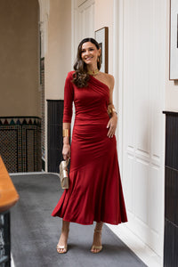 Vestido midi escote asimétrico