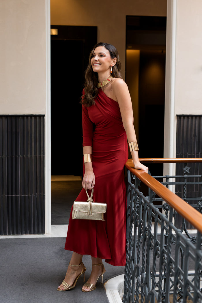 Vestido midi escote asimétrico