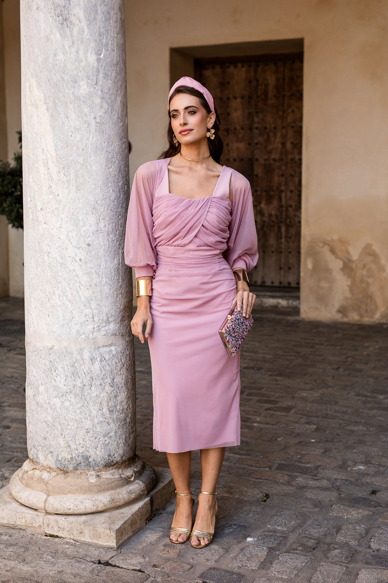 Vestido midi + mangas de tul rosa nude