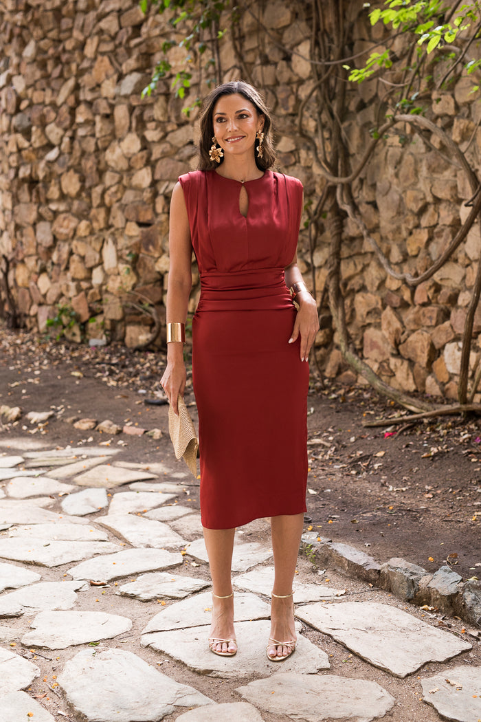 Vestido midi hombreras teja