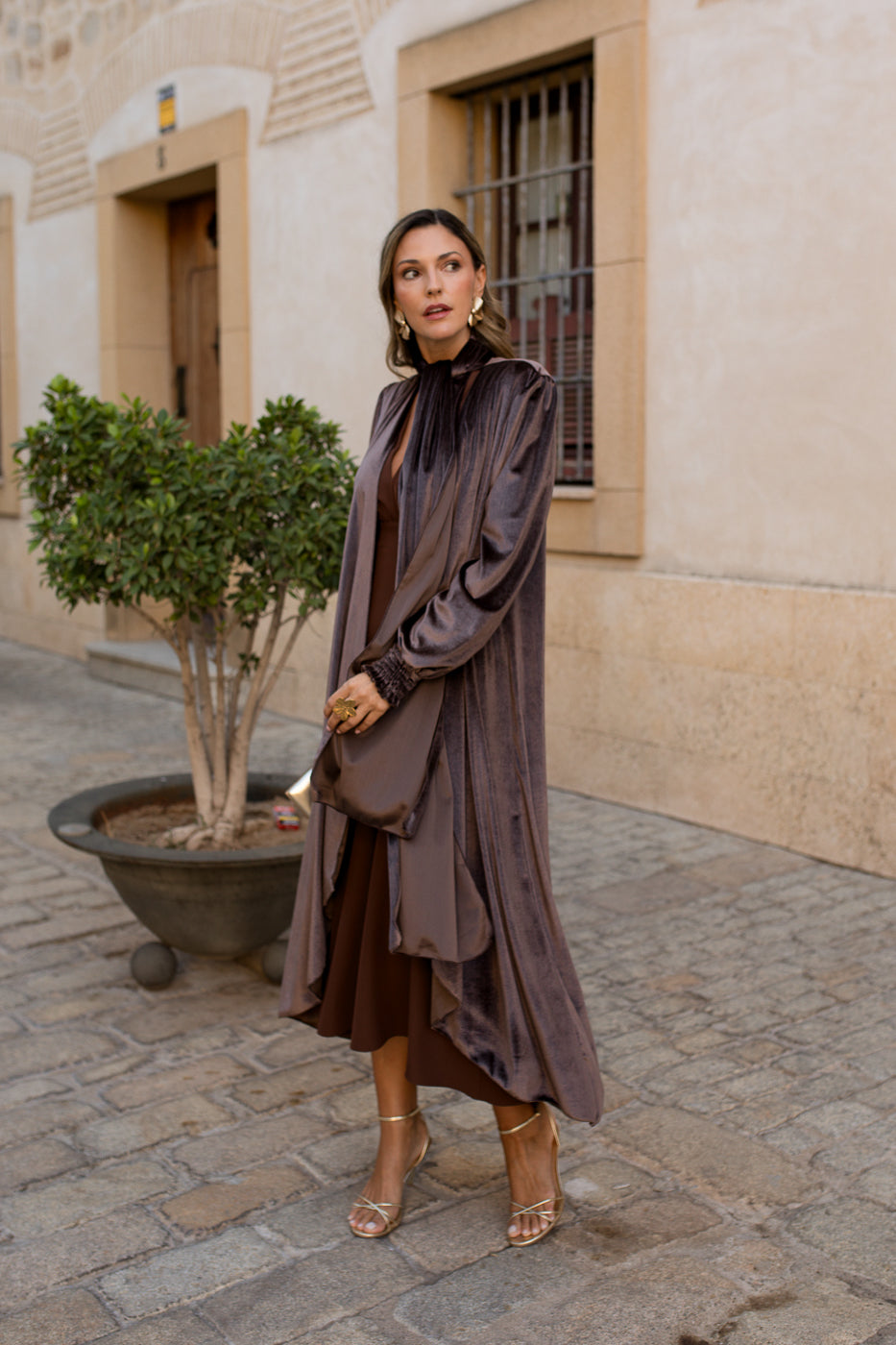 Vestido midi volante marrón chocolate