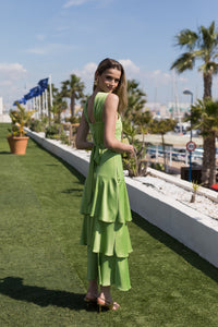 Vestido midi cuello halter multivolantes