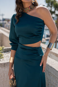 Vestido largo escote asimétrico cut out verde