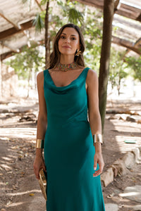Vestido midi escote cascada verde