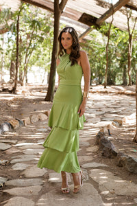 Vestido midi cuello halter multivolantes