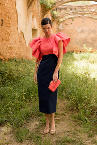 Vestido midi coral manga volante