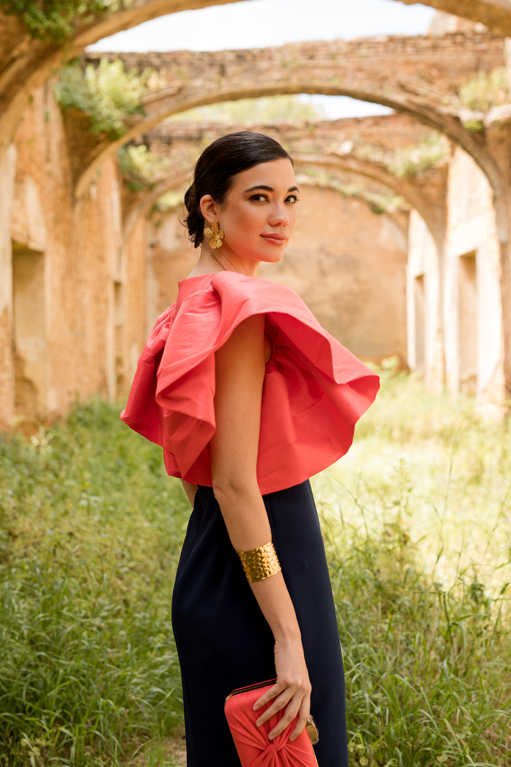 Vestido midi coral manga volante