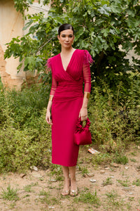 Vestido midi drapeado cereza