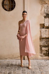 Vestido midi escote asimétrico con capa de gasa