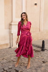 Vestido midi lazada lateral frambuesa