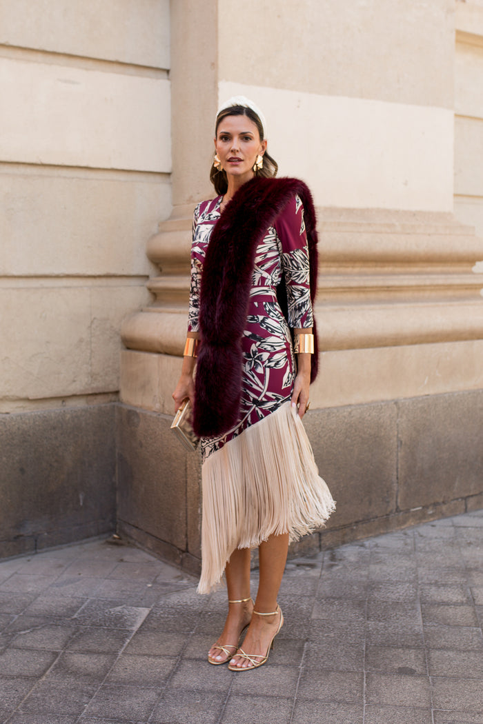Vestido flecos estampado burdeos
