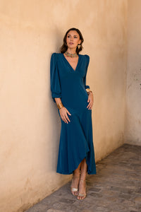 Vestido midi volante asimétrico