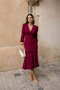 Vestido midi volante burdeos