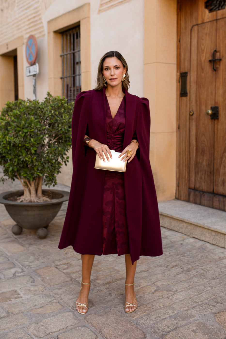 Vestido midi estampado burdeos