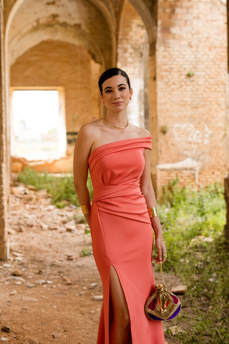 Vestido largo asimétrico