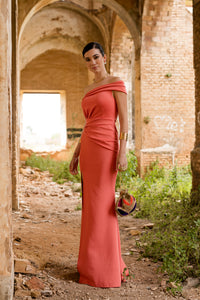 Vestido largo asimétrico