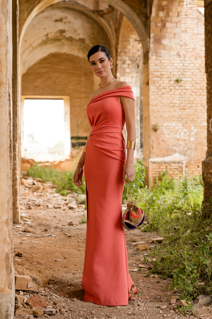 Vestido largo asimétrico