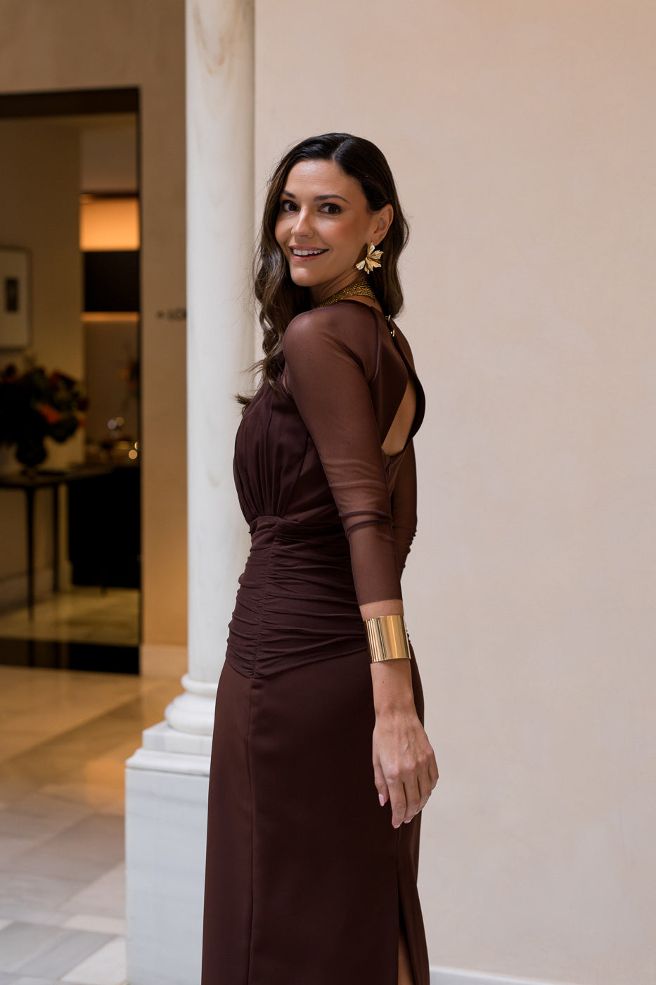 Vestido midi manga tul marrón chocolate