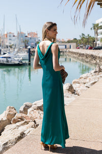 Vestido midi escote cascada verde