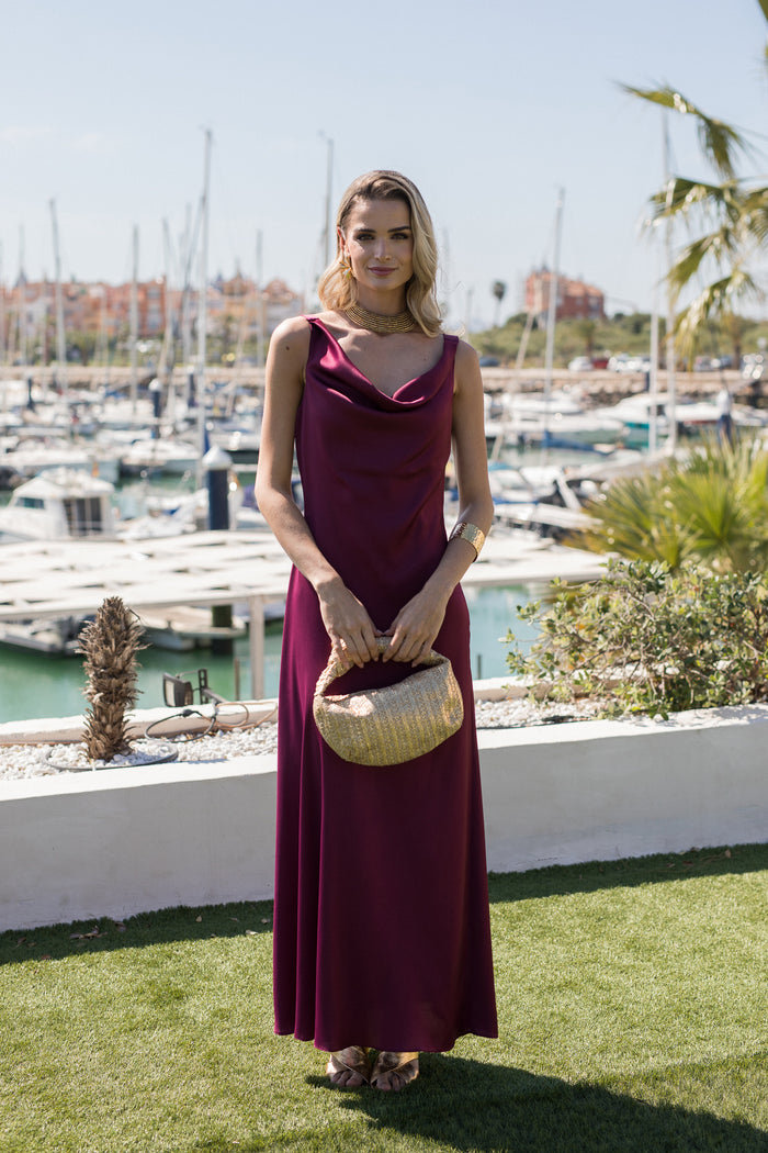 Vestido midi escote cascada cereza