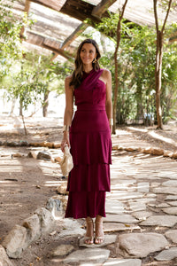 Vestido midi cuello halter multivolantes