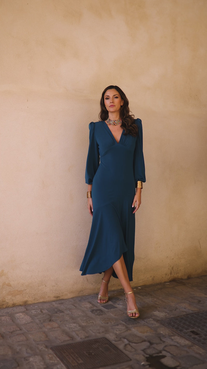 Vestido midi volante asimétrico