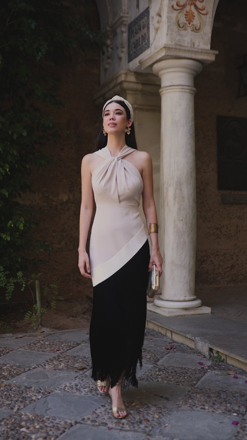 Vestido flecos beige y negro