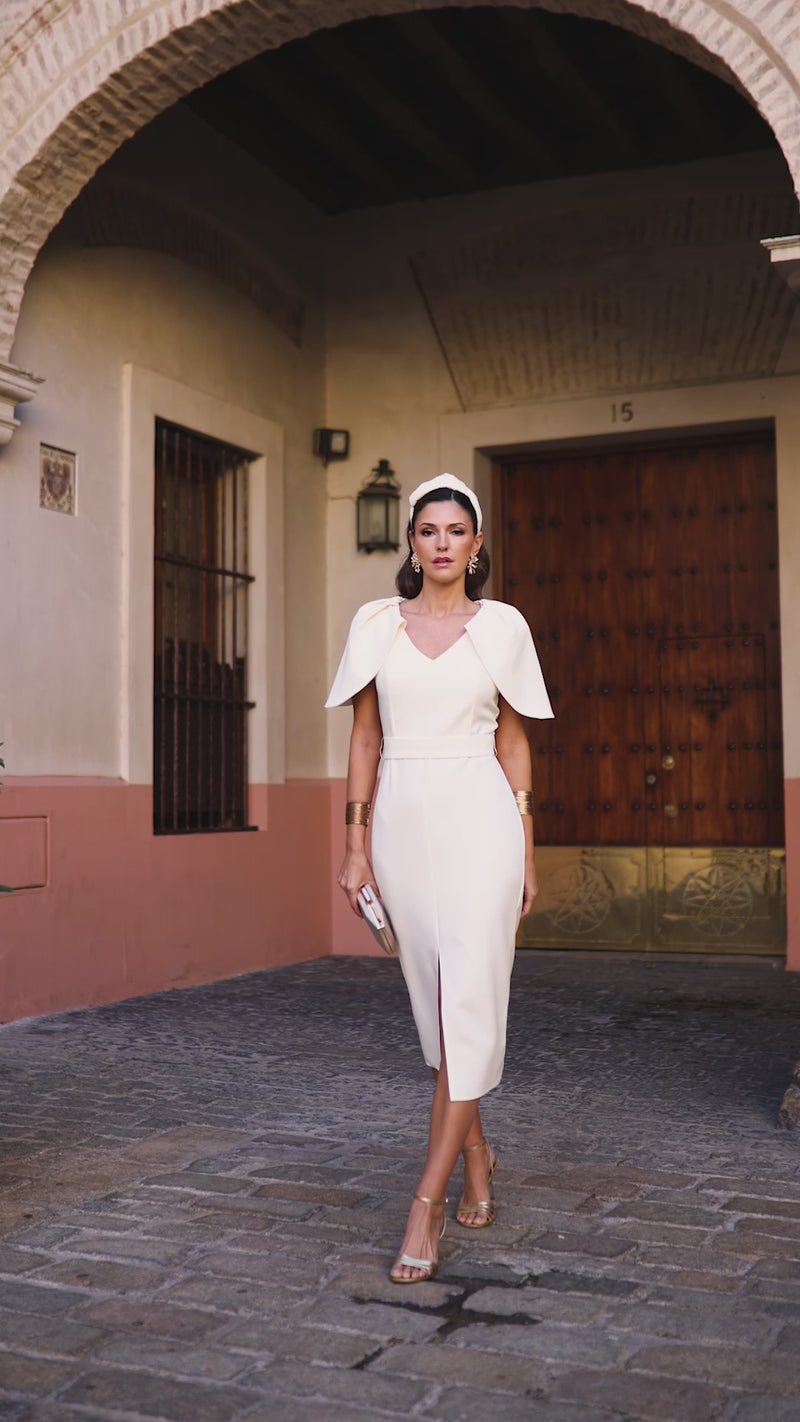 Vestido midi mangas capa beige